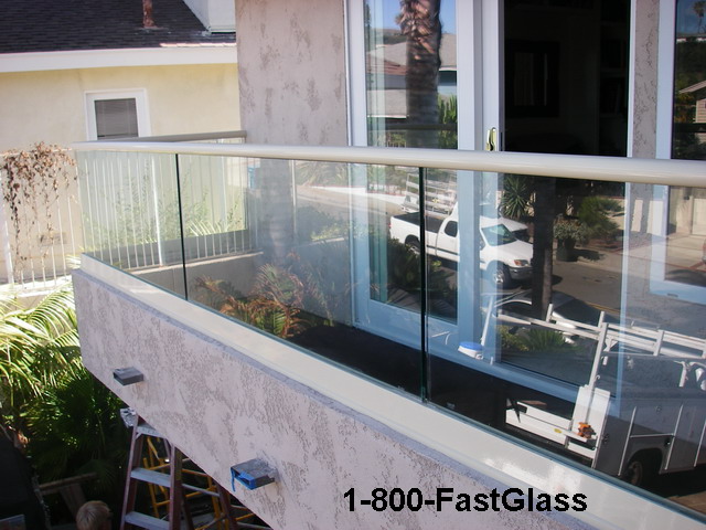 SAN CLEMENTE GLASS FENCING